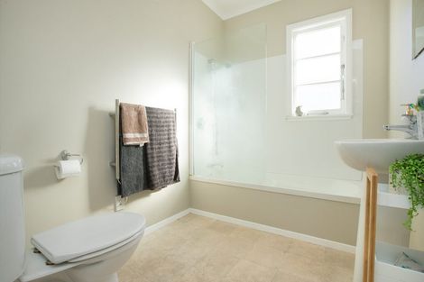 Photo of property in 52 Roy Street, Palmerston North, 4410