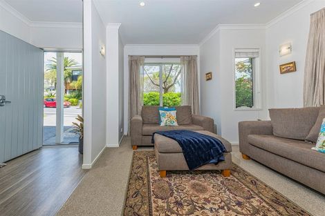 Photo of property in 62 Station Street, Hobsonville, Auckland, 0616