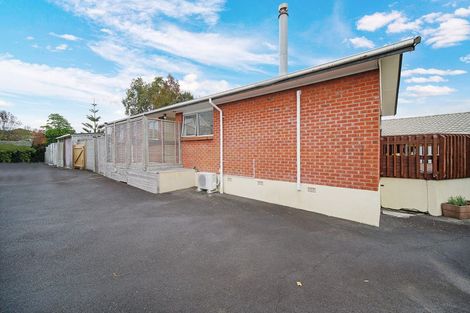 Photo of property in 1/28 Fairdale Place, Birkdale, Auckland, 0626