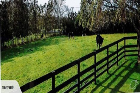 Photo of property in 67 Riverhead Road, Kumeu, 0810