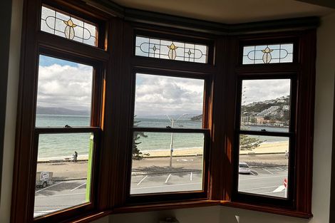 Photo of property in 186 Oriental Parade, Oriental Bay, Wellington, 6011