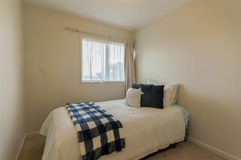 Photo of property in 19 The Brae, Mount Pleasant, Christchurch, 8081