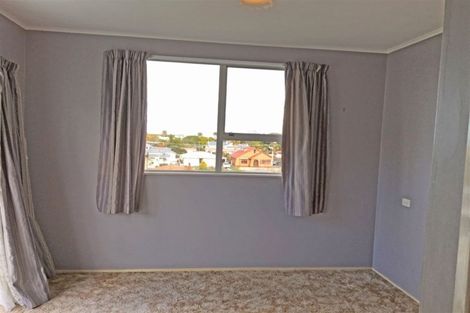 Photo of property in 107a Brunton Crescent, Thames, 3500