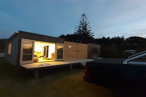 Photo of property in 11b Centreway Road, Port Waikato, 2695