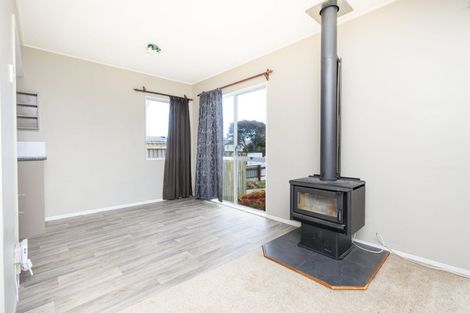 Photo of property in 40 Geraldine Crescent, Cloverlea, Palmerston North, 4412