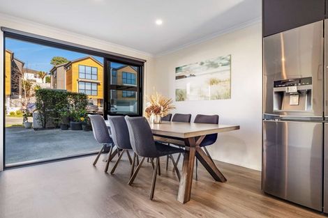 Photo of property in 3 Seafarer Crescent, Stanmore Bay, Whangaparaoa, 0932