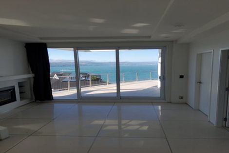 Photo of property in 11 Robieson Street, Roseneath, Wellington, 6011