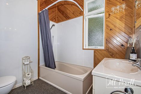 Photo of property in 37 Pahi Road, Paparoa, 0571