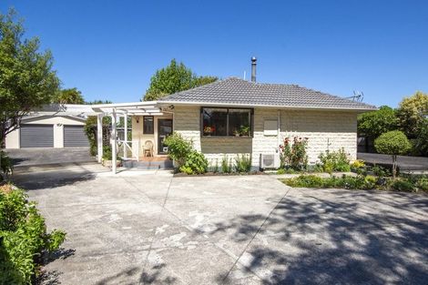 Photo of property in 5 Collins Drive, Waikuku Beach, 7402