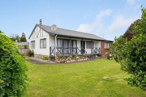 Photo of property in 18 Millhaven Place, Otaki, 5512