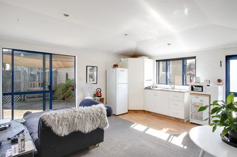 Photo of property in 19 Saint Hill Lane, Havelock North, 4130