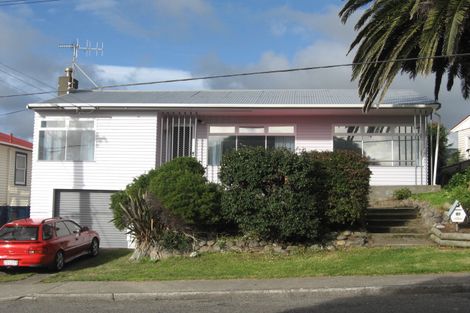 Photo of property in 32 Kiwi Road, Raumati Beach, Paraparaumu, 5032