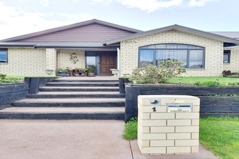Photo of property in 1 Cooper Crescent, Morrinsville, 3300