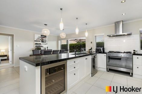 Photo of property in 12 Springcrest Drive, Karaka, Papakura, 2113