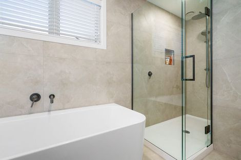 Photo of property in 8 Woodstock Crescent, Leamington, Cambridge, 3432