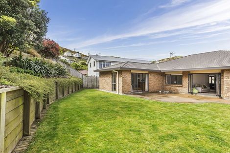 Photo of property in 159 Woodman Drive, Tawa, Wellington, 5028