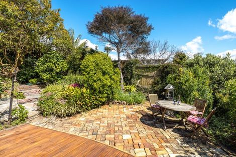 Photo of property in 4b Glen Brook Road, Omiha, Waiheke Island, 1081