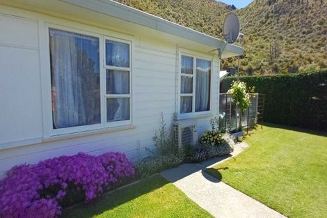 Photo of property in 69 Gordon Street, Kurow, 9435