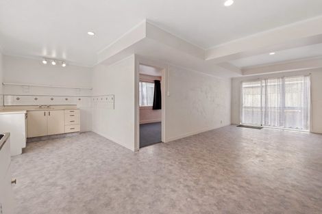 Photo of property in 5 Rameses Place, Pomare, Rotorua, 3015