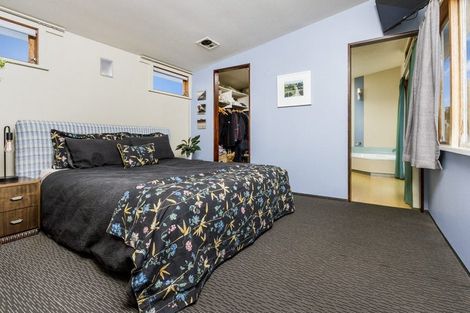 Photo of property in 39a Forrest Hill Road, Milford, Auckland, 0620