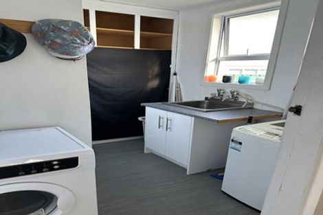 Photo of property in 21 Castle Street, Eltham, 4322