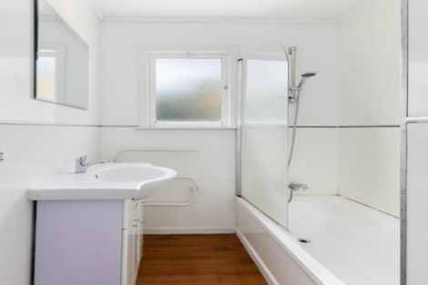 Photo of property in 37 Fairview Road, Western Heights, Rotorua, 3015