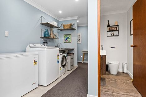 Photo of property in 1 Spriggs Crescent, Greenmeadows, Napier, 4112