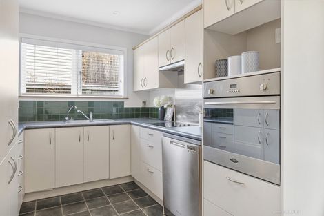 Photo of property in 58 Salford Street, Newlands, Wellington, 6037