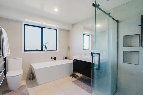 Photo of property in 5a East Ridge Grove, Newstead, Hamilton, 3286