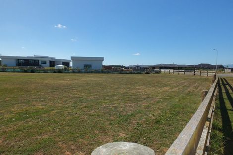 Photo of property in 2 Nicolas Place, Foxton Beach, Foxton, 4815