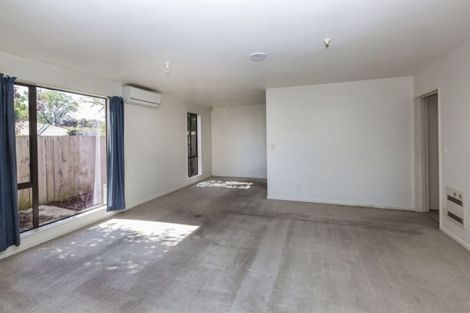 Photo of property in 1/6 Oakhurst Place, Russley, Christchurch, 8042