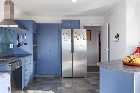 Photo of property in 2 Anne Street, Ohope, 3121