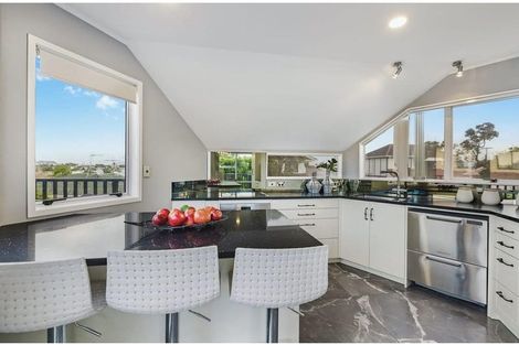 Photo of property in 5a Bruce Street, Northcote Point, Auckland, 0627