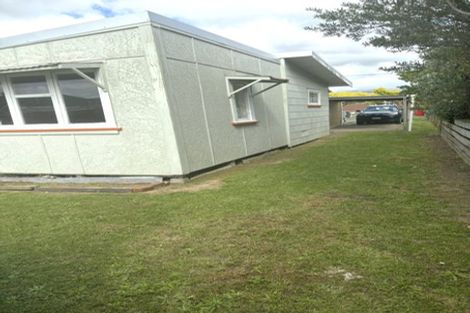 Photo of property in 77 Bartholomew Road, Levin, 5510