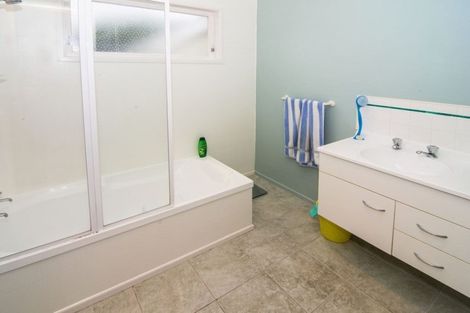 Photo of property in 41 Wavell Crescent, Lansdowne, Masterton, 5810