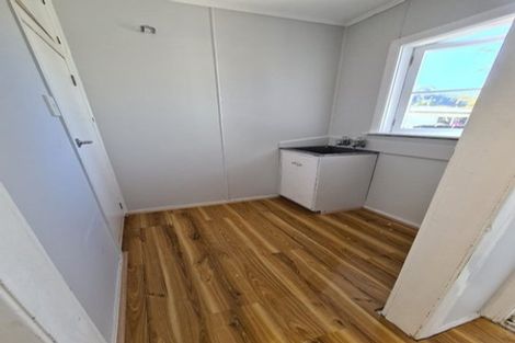 Photo of property in 5 Bythell Street, Wainuiomata, Lower Hutt, 5014