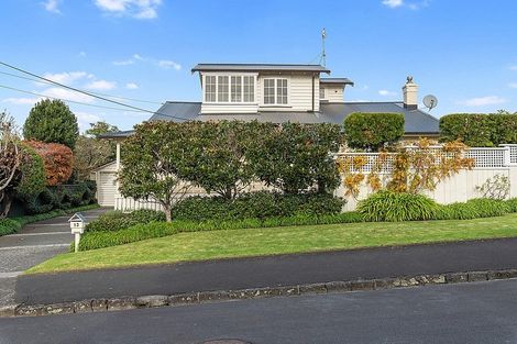 Photo of property in 13 Cameron Street, Takapuna, Auckland, 0622