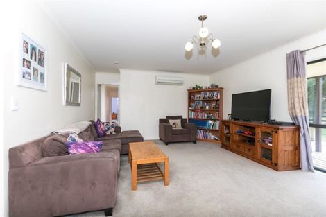 Photo of property in 5 Mangauika Road, Pirongia, Te Awamutu, 3876