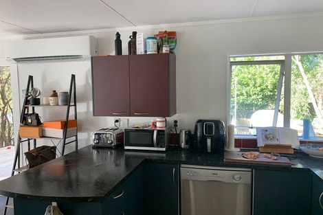 Photo of property in 23 Imperial Place, Henderson, Auckland, 0612