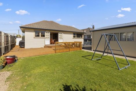 Photo of property in 23 Holyoake Crescent, Avalon, Lower Hutt, 5011