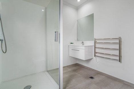 Photo of property in 15 Biplane Street, Takanini, 2112