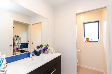 Photo of property in 63 Park Road, Carterton, 5713