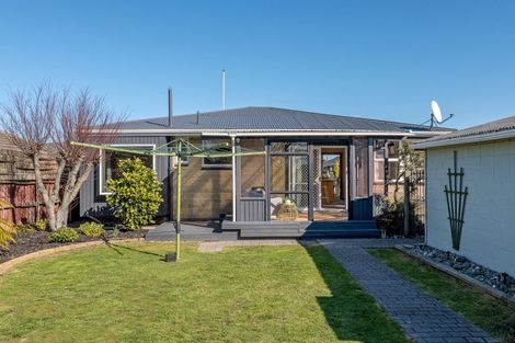 Photo of property in 46 Frensham Crescent, Woolston, Christchurch, 8062