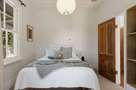 Photo of property in 65 King Street, Cambridge, 3434
