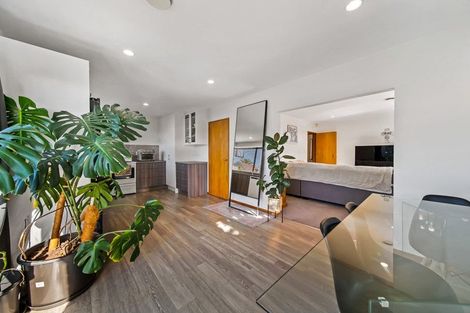 Photo of property in 2/21b Northcote Road, Northcote, Christchurch, 8052