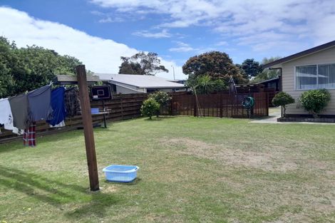 Photo of property in 9 Cypress Grove, Paraparaumu, 5032