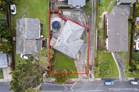 Photo of property in 1/14 Waari Avenue, Sunnyvale, Auckland, 0612