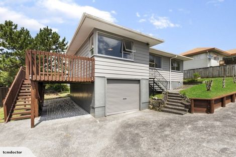 Photo of property in 68 Awaroa Road, Sunnyvale, Auckland, 0612