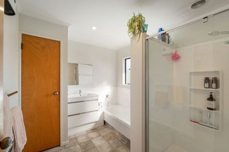 Photo of property in 11 Pohutukawa Drive, Athenree, Katikati, 3177