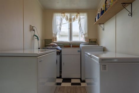 Photo of property in 16 Macfarlane Street, Kawakawa, 0210